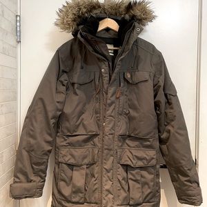 fjallraven yupik parka. Small . Grey